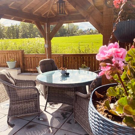 'Wardlaw View' Luxury Studio Apartment With Stunning View Kirkhill Luaran gambar