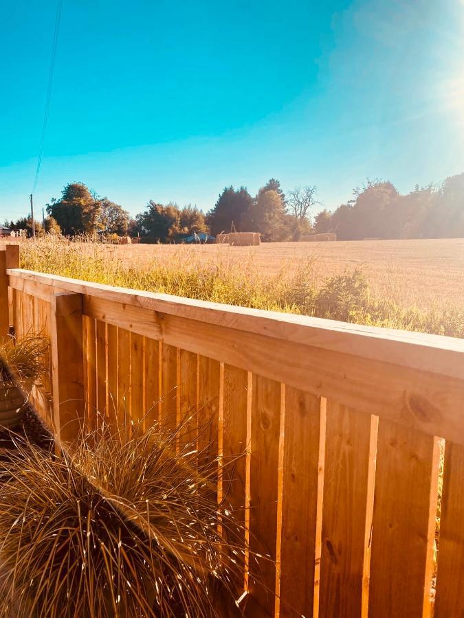 'Wardlaw View' Luxury Studio Apartment With Stunning View Kirkhill Luaran gambar