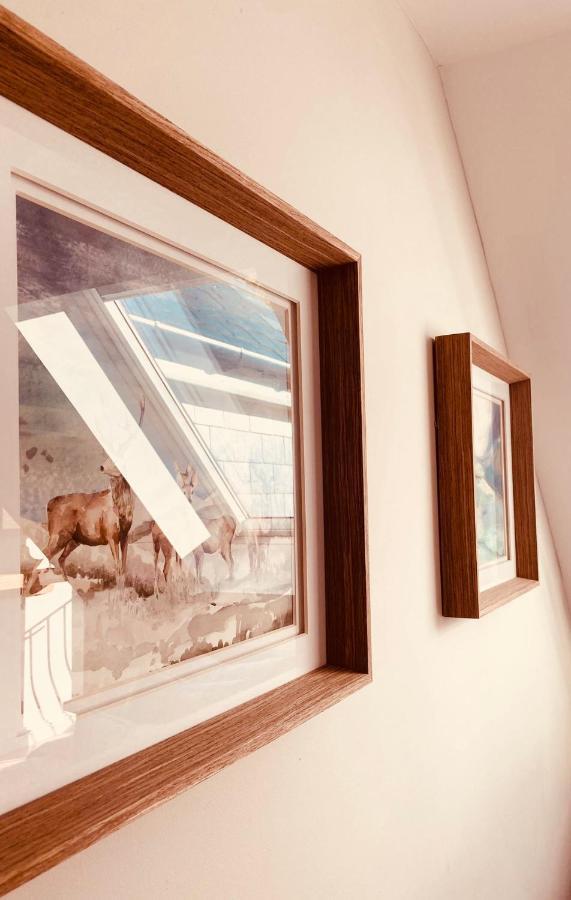 'Wardlaw View' Luxury Studio Apartment With Stunning View Kirkhill Luaran gambar